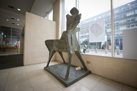 The Shell Centre - Statue Removal