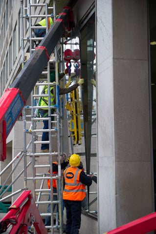 The Shell Centre - Statue Removal