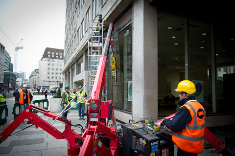 The Shell Centre - Statue Removal