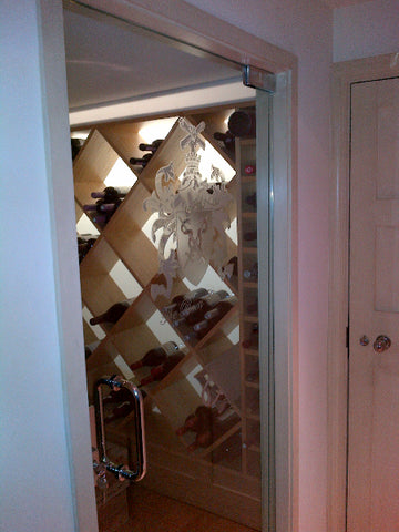 Frameless Glass Wine Store Door
