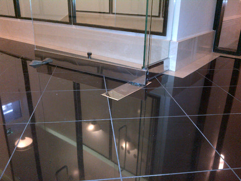 St Swithins Lane - Mirrors, Spayed Wall Claddings, Frameless Entrace